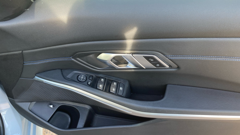 BMW 3 Series 330e M Sport 4dr Step Auto Saloon